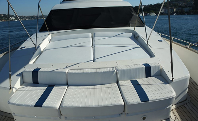 yacht-tours-2.jpg